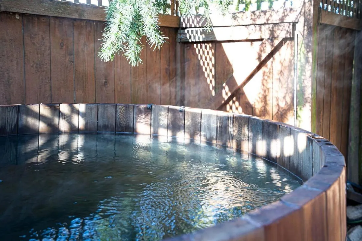 Holiday home Urban Oasis With Cedar Hot Tub Villa Seattle