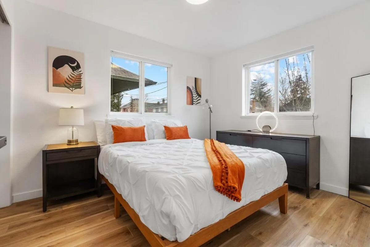 Urban Oasis With Cedar Hot Tub Villa Seattle 0*,