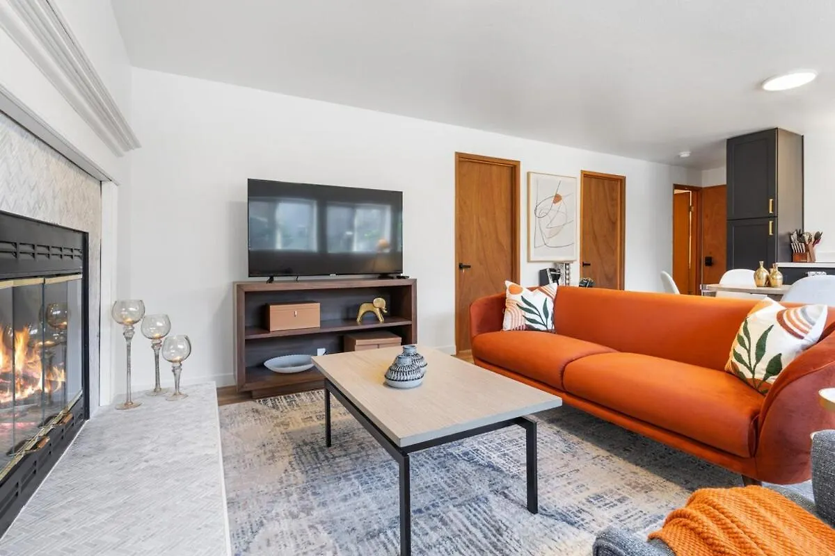 Holiday home Urban Oasis With Cedar Hot Tub Villa Seattle United States